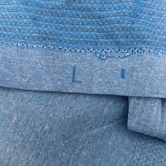 Lululemon Muscle Tank - Picture 4 of 4